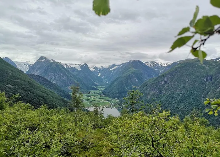 Hansali Fjaerland